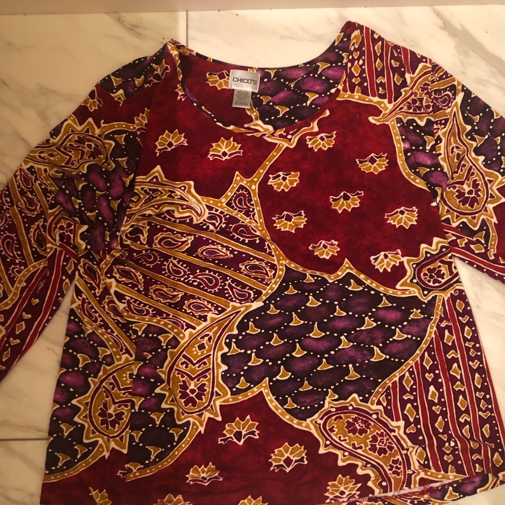 Preowned women’s Chico’s top size 3 Excellent